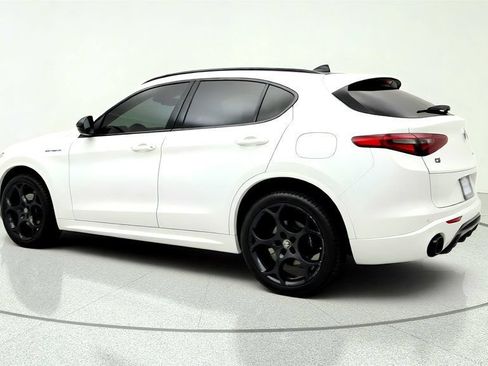 Used 2023 Alfa Romeo Stelvio Estrema AWD/4WD image 7