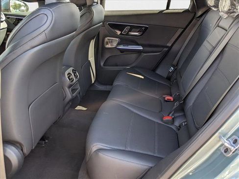 Used 2026 Mercedes-Benz GLC 300 4MATIC image 16