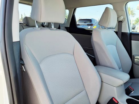 Used 2025 Kia Soul LX FWD image 12