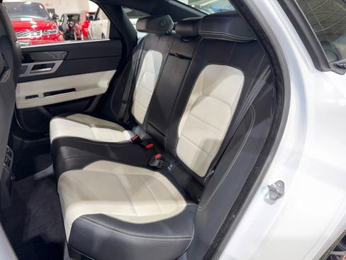 Used 2016 Jaguar XF R-Sport image 56