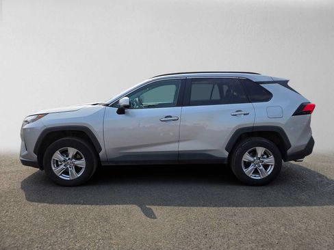 Certified 2025 Toyota RAV4 XLE AWD/4WD image 7