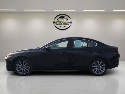 Used 2023 MAZDA MAZDA3 s image 4