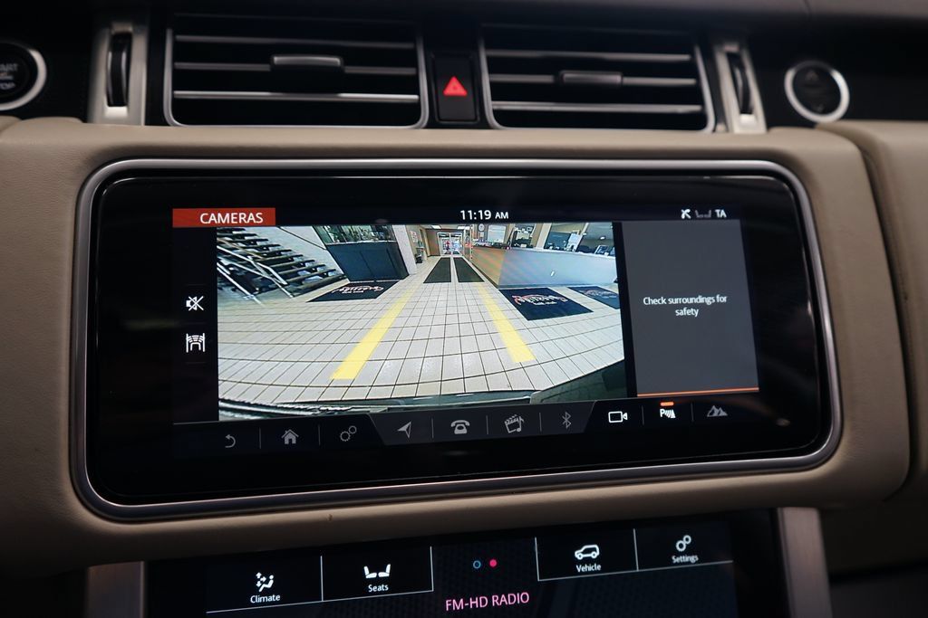 Used 2019 Land Rover Range Rover HSE AWD/4WD image 11