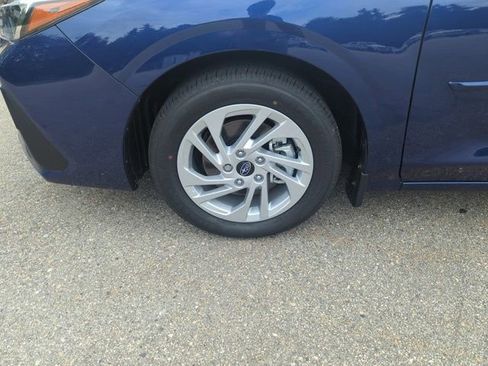 Certified 2025 Subaru Impreza 2.0i image 29