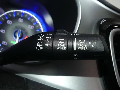 Used 2018 Chrysler Pacifica Limited w/ Advanced Safetytec Group FWD image 35