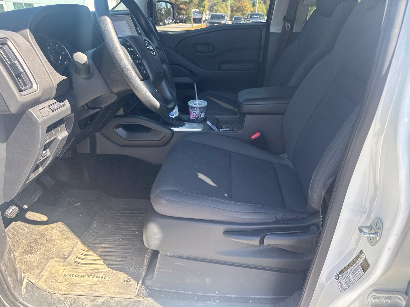 Used 2025 Nissan Frontier S AWD/4WD image 12