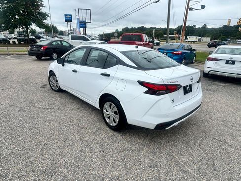 Used 2023 Nissan Versa S FWD image 16