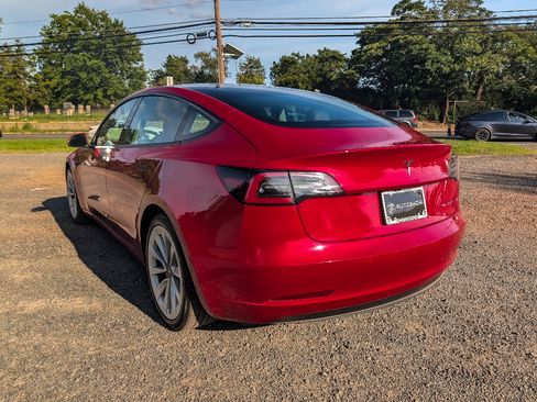 Used 2022 Tesla Model 3 Long Range AWD/4WD image 8