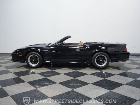 Used 1991 Chevrolet Camaro Z28 RWD image 9