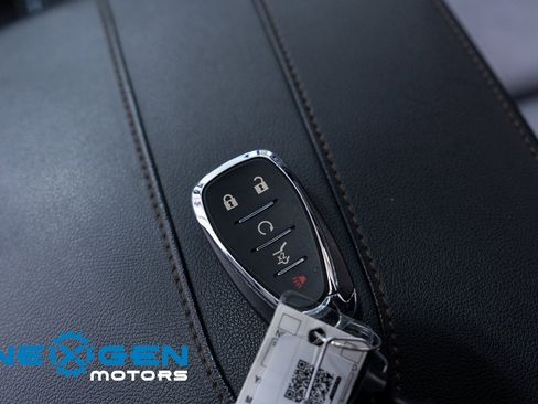 Used 2023 Chevrolet Traverse High Country image 30