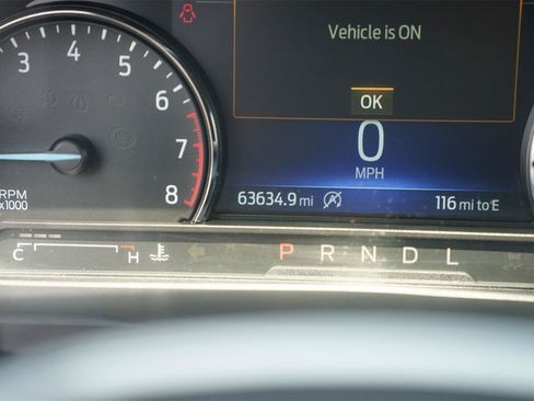 Used 2024 Ford Explorer XLT w/ Equipment Group 202A RWD image 27