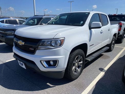 Used 2020 Chevrolet Colorado Z71 RWD image 3