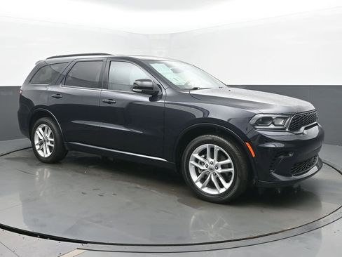 Used 2024 Dodge Durango GT RWD image 7