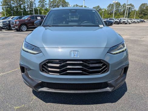 Used 2025 Honda HR-V Sport image 12