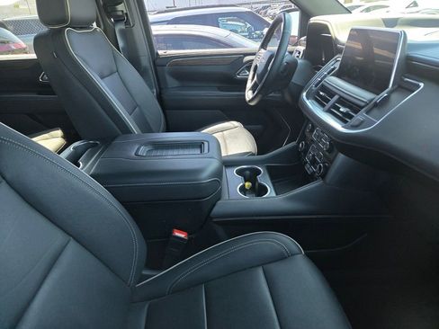 Used 2024 Chevrolet Suburban Premier w/ Premium Package image 3