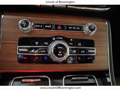 Used 2023 Lincoln Aviator Reserve w/ Equipment Group 201A AWD/4WD image 39