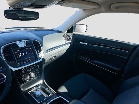 Used 2023 Chrysler 300 Touring w/ Sport Appearance Package RWD image 22