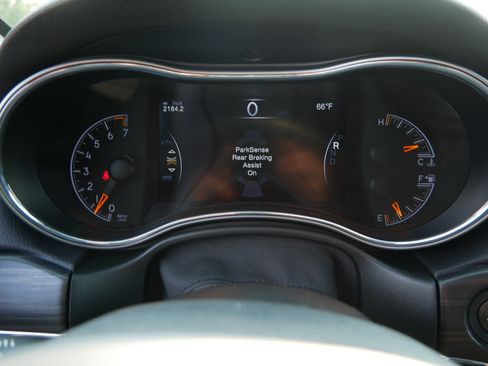 Certified 2021 Jeep Grand Cherokee Limited w/ Quick Order Package 28K 80th AWD/4WD image 34