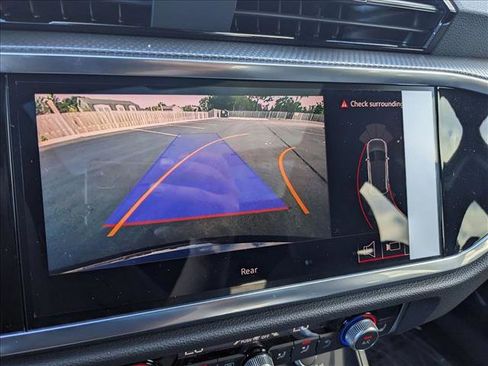 New 2025 Audi Q3 2.0T Premium image 13