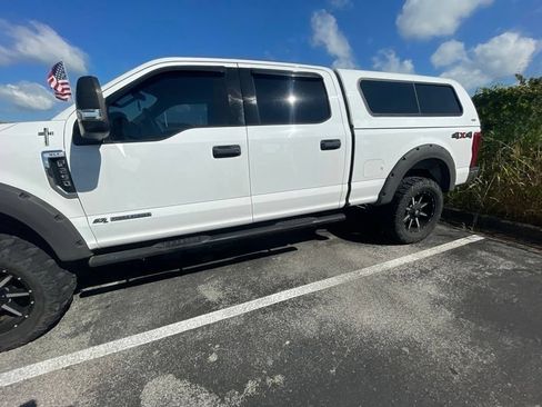 Used 2017 Ford F250 XLT AWD/4WD image 6