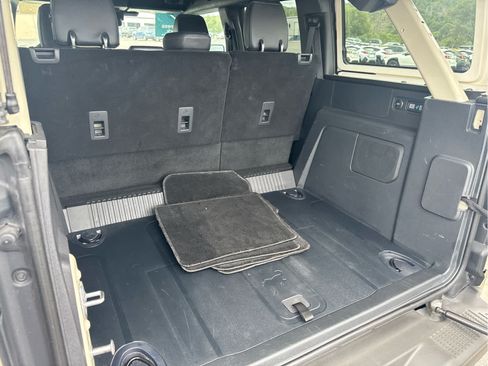 Certified 2025 Ford Bronco Badlands AWD/4WD image 9