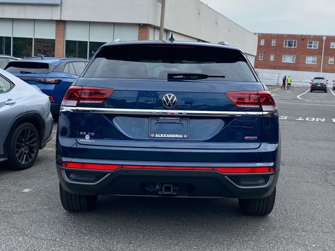 Used 2022 Volkswagen Atlas Cross Sport SE AWD/4WD image 3