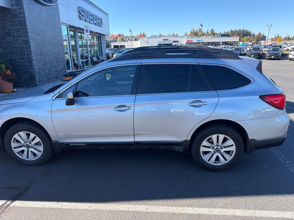 Used 2016 Subaru Outback 2.5i Premium w/ Popular Package #1 AWD/4WD image 6