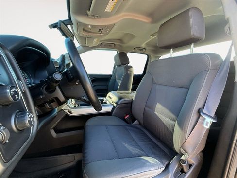 Used 2017 Chevrolet Silverado 1500 LT w/ Midnight Edition image 9