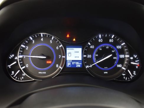 Used 2018 INFINITI QX80 4WD image 12