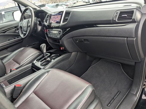 Used 2019 Honda Ridgeline Black Edition image 32