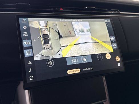 New 2026 Land Rover Range Rover SE AWD/4WD image 26