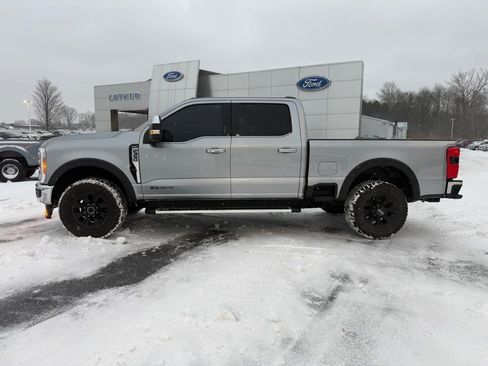 Used 2023 Ford F350 Lariat w/ Chrome Package image 2