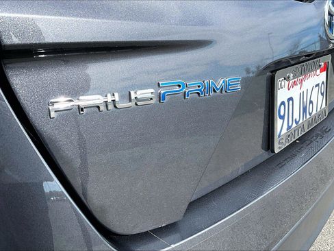 Used 2022 Toyota Prius Prime XLE image 8