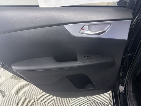 Certified 2023 Kia Forte LXS w/ LXS Technology Package image 31