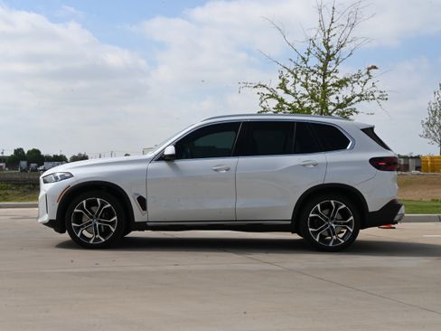 Certified 2025 BMW X5 xDrive40i w/ Premium Package image 6