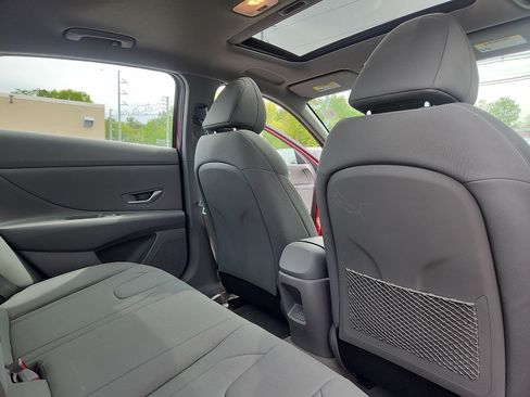 Certified 2024 Hyundai Elantra SEL w/ Convenience Package FWD image 29