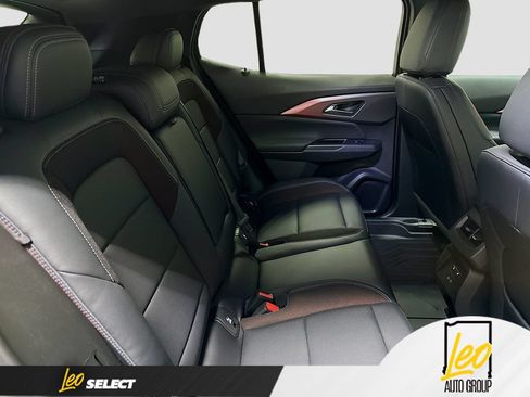 Used 2026 Chevrolet Equinox EV RS w/ Convenience Package II FWD image 30