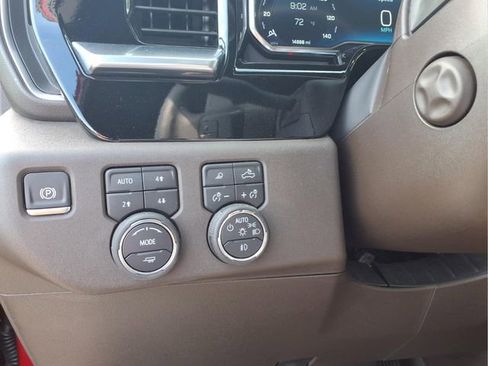 Used 2024 Chevrolet Silverado 1500 LTZ w/ Z71 Off-Road Package AWD/4WD image 23