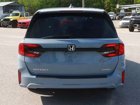 Used 2025 Honda Odyssey Sport-L image 6
