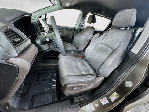 Used 2019 Honda Odyssey EX image 12