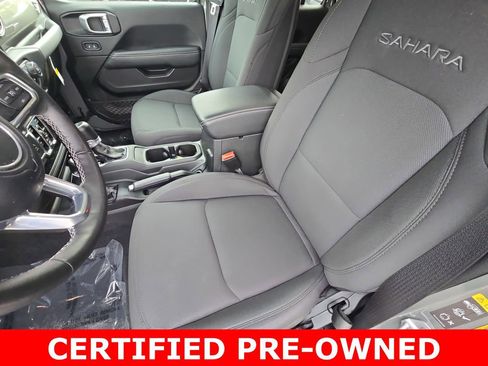 Used 2022 Jeep Wrangler Unlimited Sahara w/ Cold Weather Group image 15
