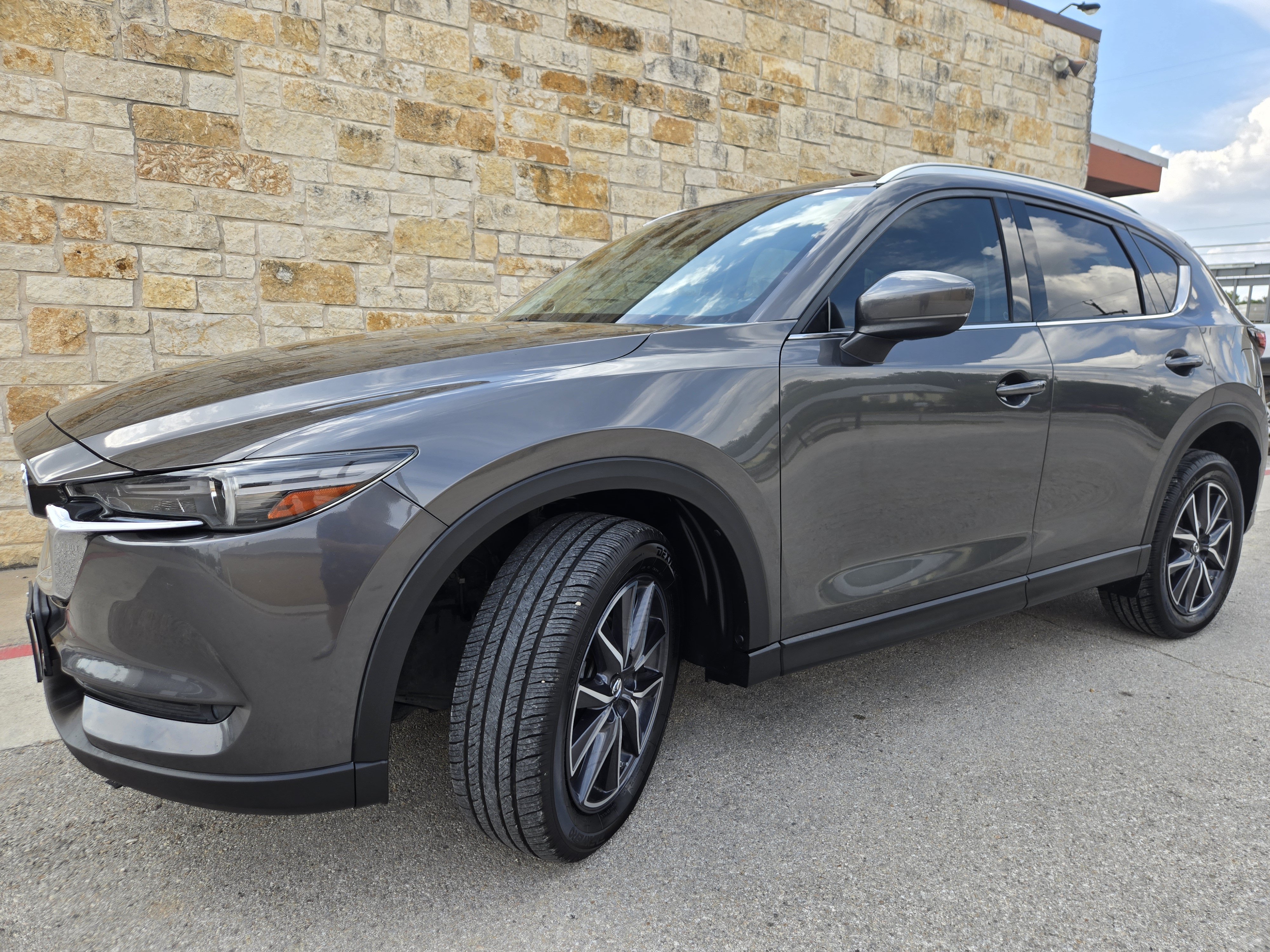 Used 2017 MAZDA CX-5 Grand Select FWD image 2