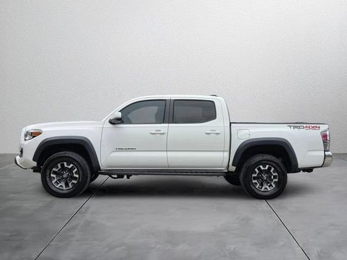 Used 2021 Toyota Tacoma TRD Off-Road AWD/4WD image 2