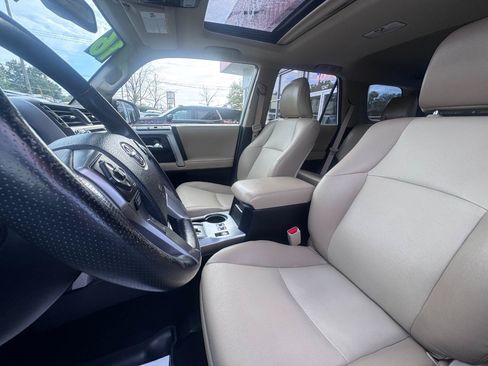 Used 2018 Toyota 4Runner Limited AWD/4WD image 16