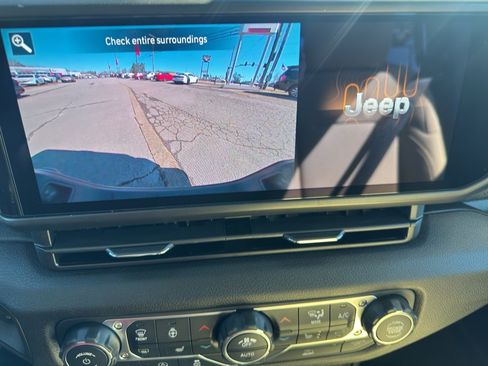 New 2026 Jeep Gladiator Willys AWD/4WD image 24