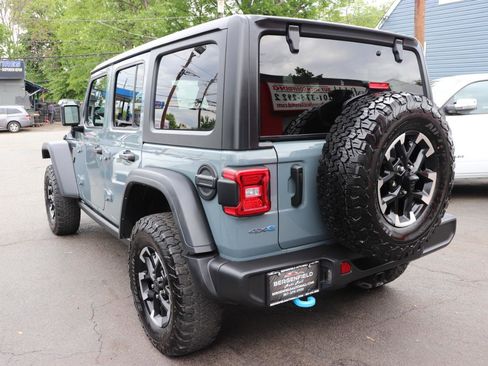 Used 2024 Jeep Wrangler Unlimited Rubicon 4xe AWD/4WD image 3