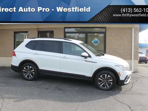 Used 2022 Volkswagen Tiguan S image 1