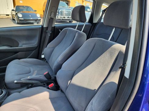 Used 2011 Honda Fit image 19