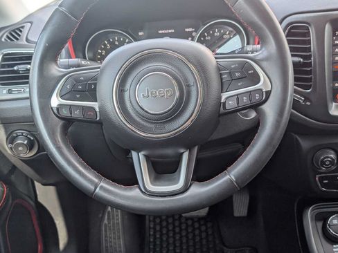 Used 2021 Jeep Compass Trailhawk AWD/4WD image 17