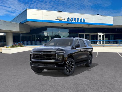 New 2026 Chevrolet Suburban RST w/ RST Capability Package image 8